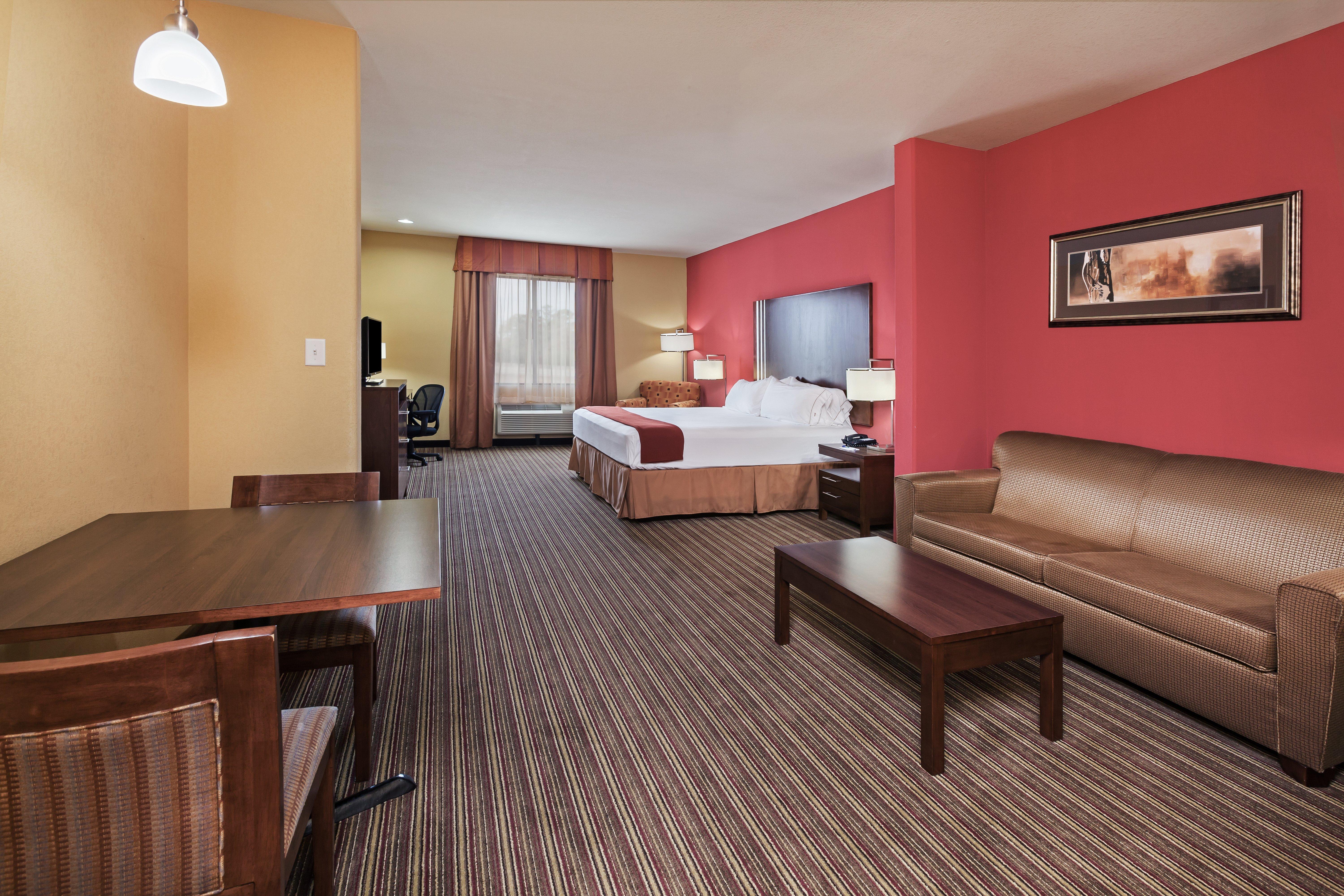 Holiday Inn Express & Suites Cleveland By Ihg Extérieur photo