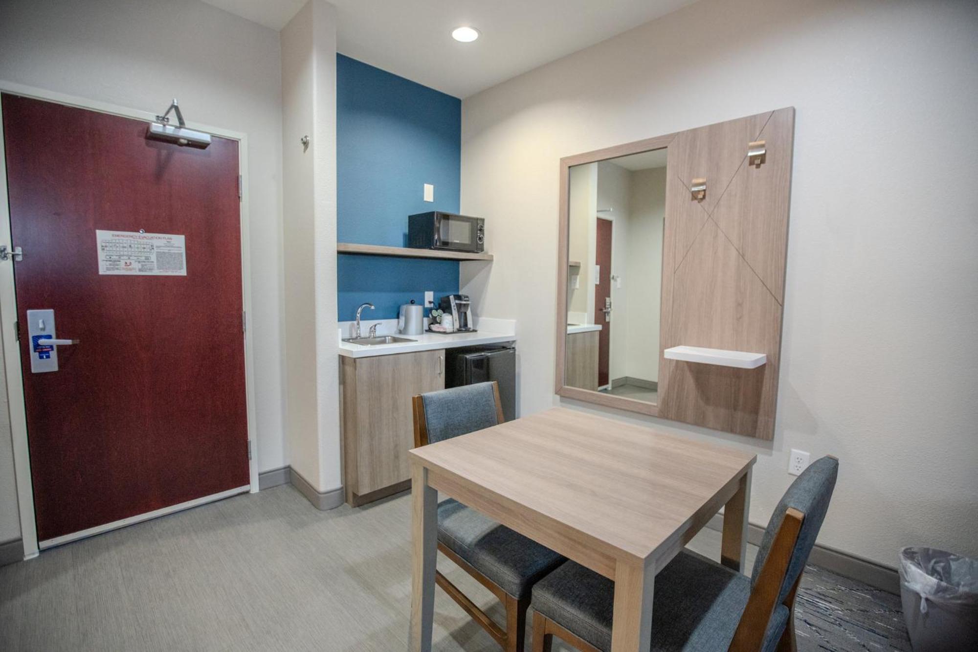 Holiday Inn Express & Suites Cleveland By Ihg Extérieur photo
